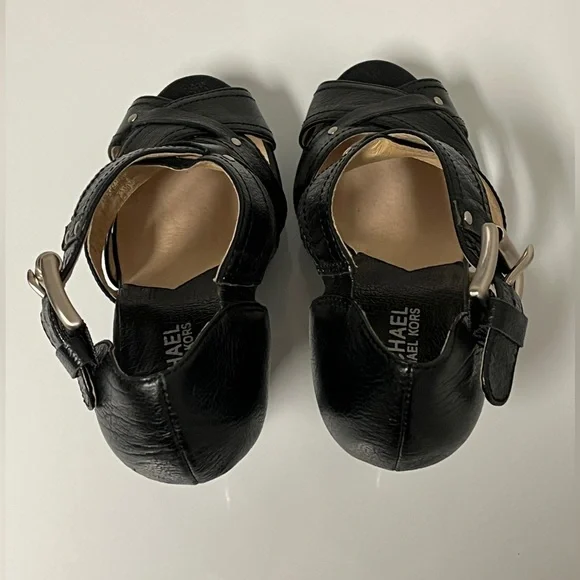 Michael Kors Black Leather Brushed Nickel Studded Buckle Platform Heels 7.5M - Picture 4 of 13